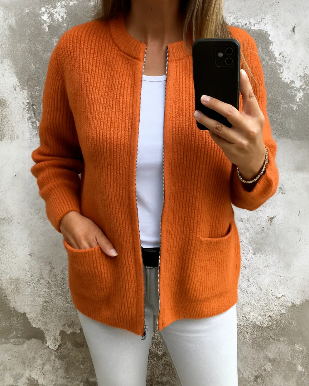 Sophie – Knitted cardigan with zipper