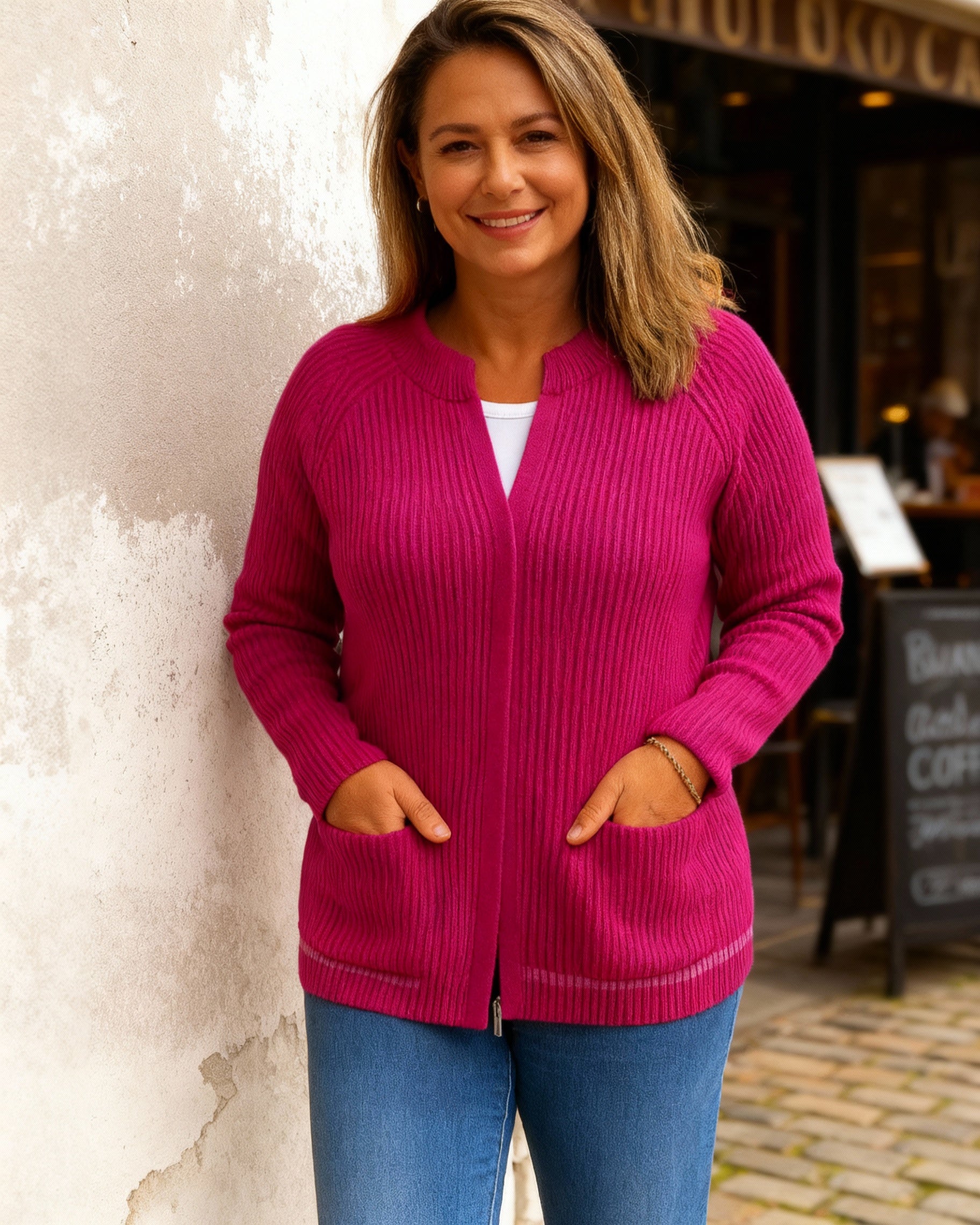 Sophie – Knitted cardigan with zipper